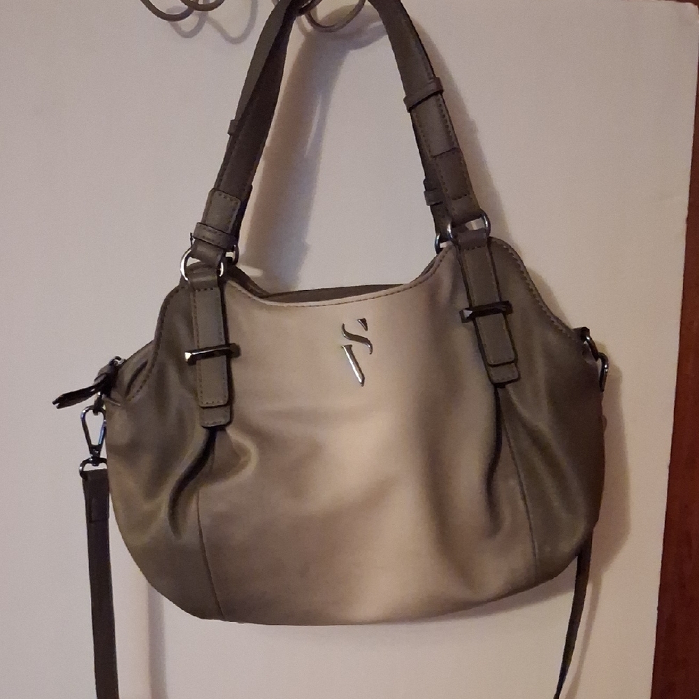 Vera Wang Elegant Gray Shoulder Bag